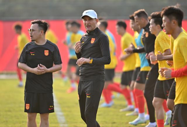 1677813526518008248.jpg 8868体育8868 SPORTS-3上3下?国足增援军团凌晨到位 后防重组难为扬科