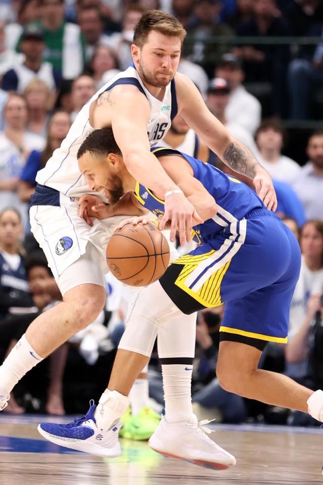 1653476649945020131.jpg 8868体育官方网站-独行侠妙手破解勇士联防 回主场勇士还需镇静回击